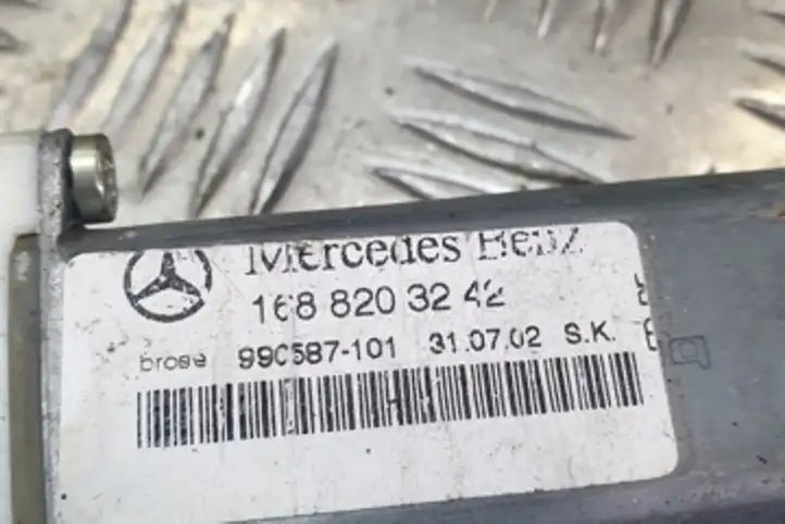 Mercedes-Benz A W168 (1997 - 2004) 1688203242 Стеклоподъемник задней двери — фото 4