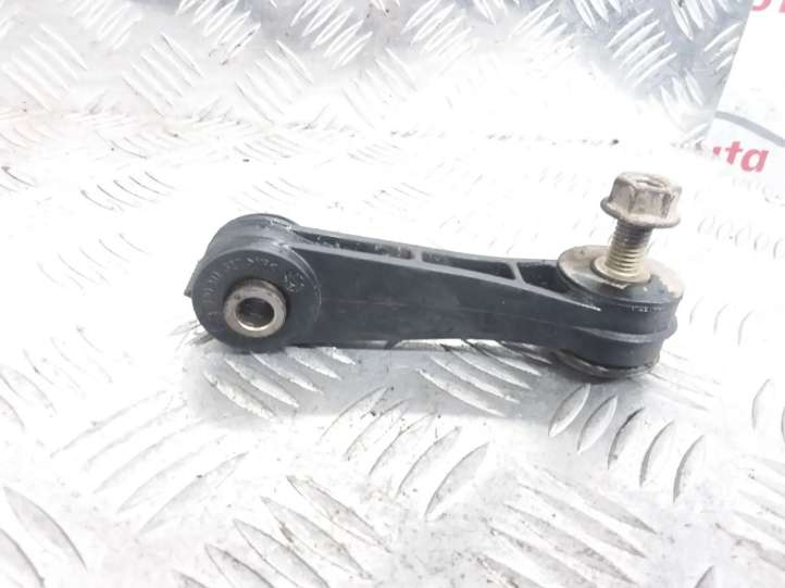 1J0411341A Volkswagen Golf IV Priekinė stabilizatoriaus traukė