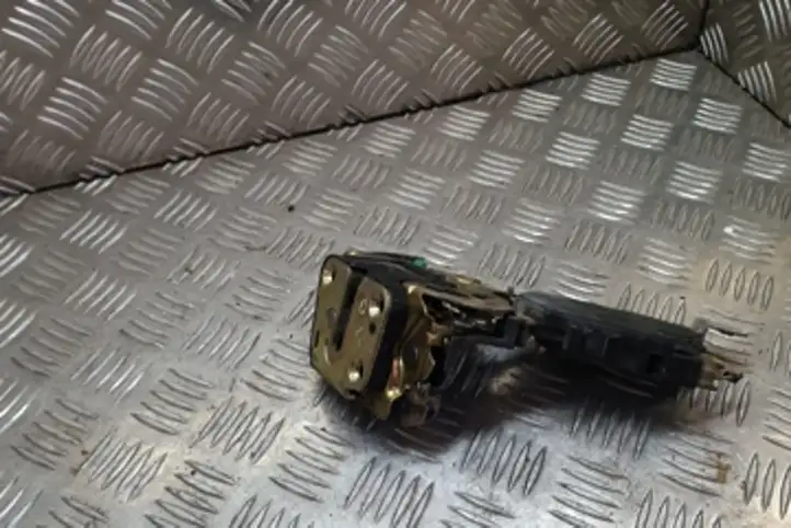 Subaru Legacy (1999 - 2003) 0728 Замок задней двери — фото 1