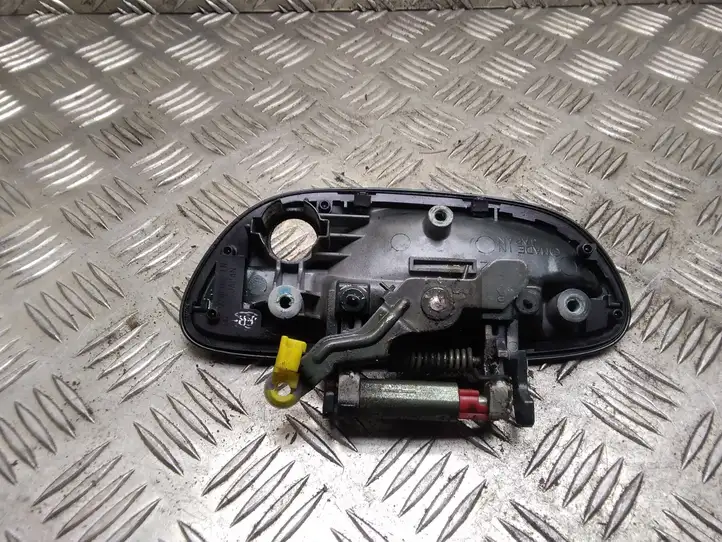 Subaru Legacy (2003 - 2009)   Наружная ручка