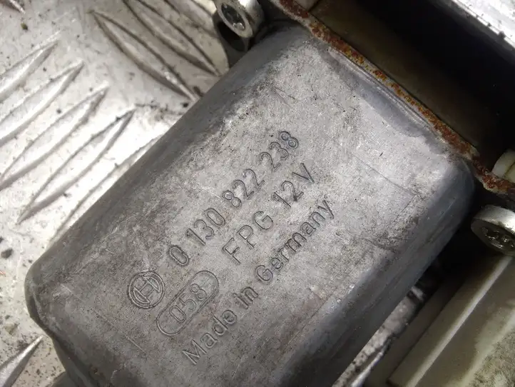 Citroen C4 (2008 - 2011)  0130822238 Передний комплект электрического механизма для подъема окна