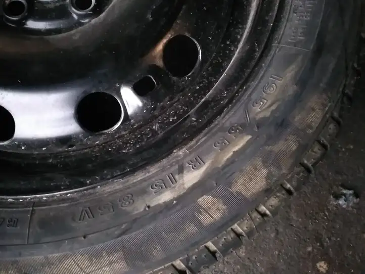 Volkswagen Golf IV (1998 - 2005)   Запасное колесо R 15