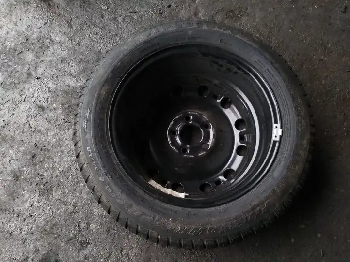 Volkswagen Golf IV (1998 - 2005)   Запасное колесо R 15