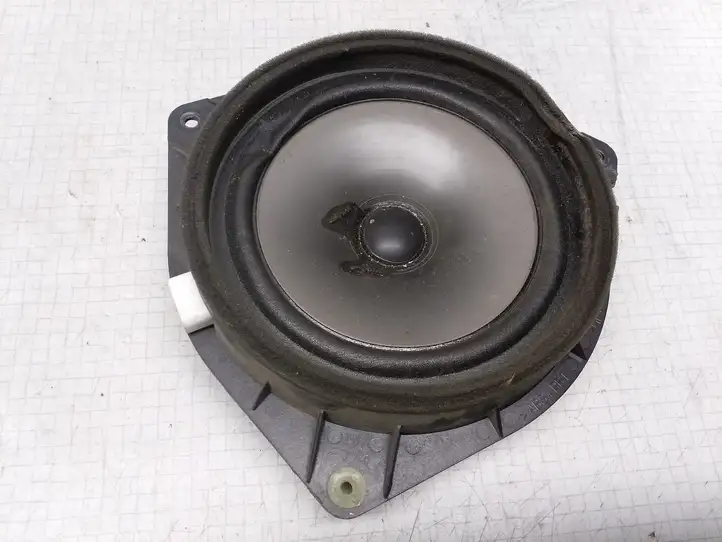 Toyota Yaris Verso (1999 - 2005) 8616052020 Динамики передних дверей — фото 1