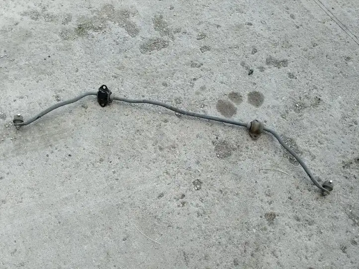 Kia Ceed (2006 - 2010)   Тяга стабилизатора