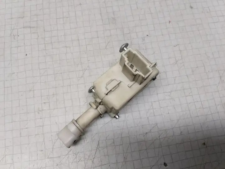 Volkswagen Touran I (2003 - 2010) 1T0810773 Мотор центрального замка — фото 2