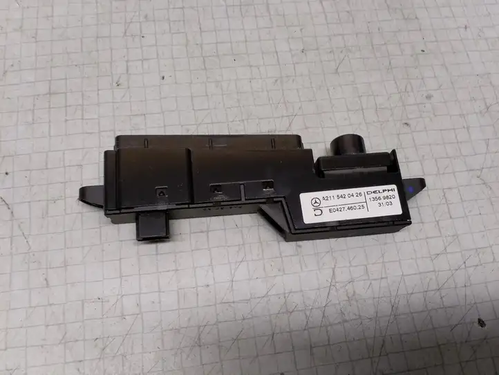 Mercedes-Benz E W211 (2002 - 2009) A2115420426 Включатель / ручка переключения передач — фото 3