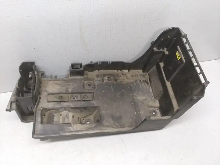 Opel Vectra C (2002 - 2005) 24413805 Площадка аккумулятора — фото 1