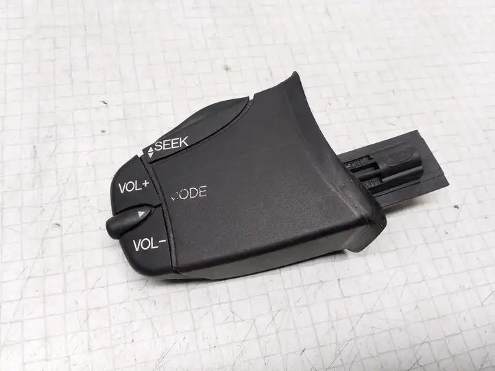 Ford Mondeo Mk III (2000 - 2007) 98AB14K147AC Кнопки на рулевом колесе — фото 1