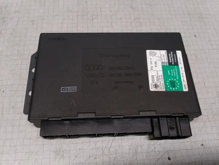 Audi A6 S6 C5 4B (1997 - 2001) 4B0962258D Модуль комфорта — фото 1
