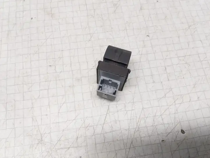Audi A4 S4 B7 8E 8H (2004 - 2009) 8E0959855 Кнопка стеклоподъемников — фото 3
