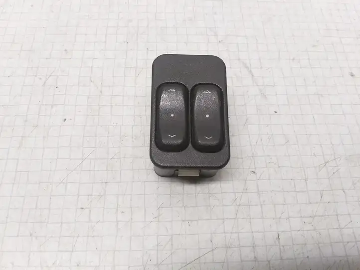 Opel Astra G (1998 - 2004) 13363201 Блок кнопок стеклоподъемников — фото 1