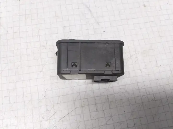 Opel Astra G (1998 - 2004) 13363201 Блок кнопок стеклоподъемников — фото 2