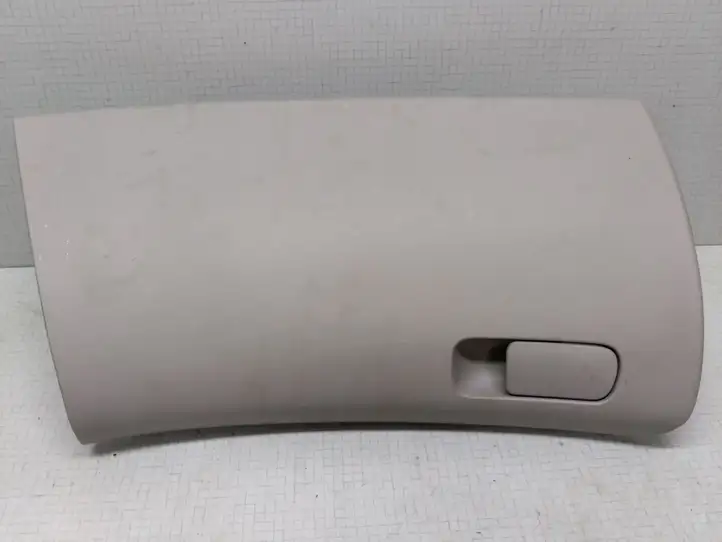 Kia Ceed (2006 - 2010) 845101H000 Крышка бардачка — фото 1