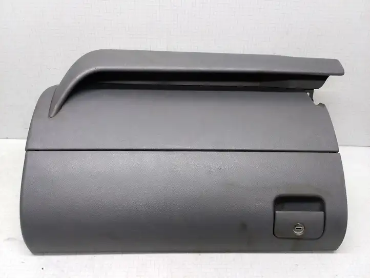 Seat Cordoba (6K) (1999 - 2002) 1M1857104A Бардачок в сборе — фото 1