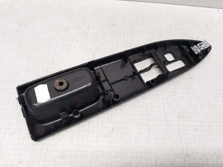Toyota Avensis T220 (2000 - 2003) 7423205050 Накладка кнопки стеклоподъемника — фото 2