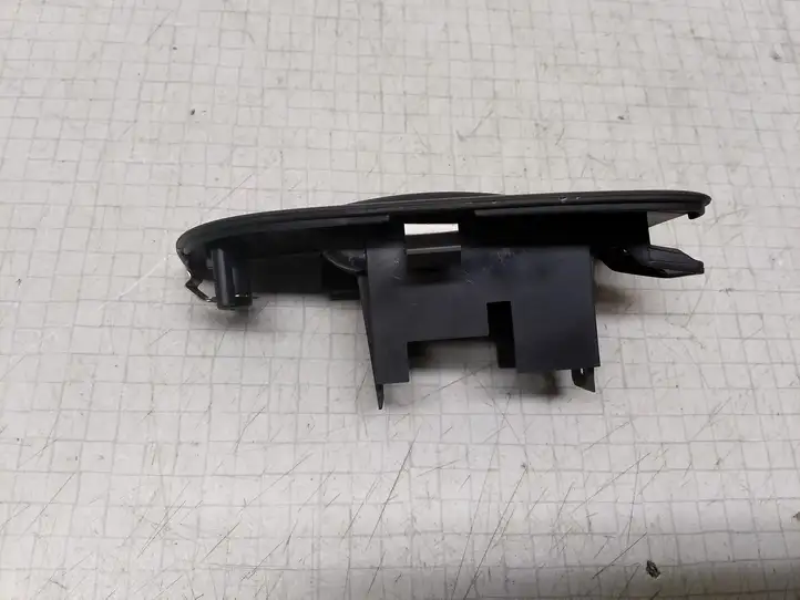 Toyota Avensis T250 (2003 - 2006) 7423105140 Накладка кнопки стеклоподъемника — фото 2
