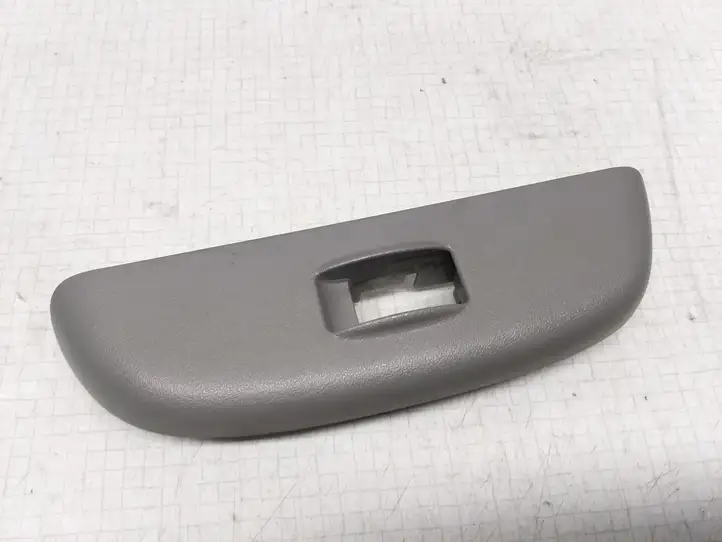 Toyota Yaris Verso (1999 - 2005) Накладка кнопки стеклоподъемника — фото 1