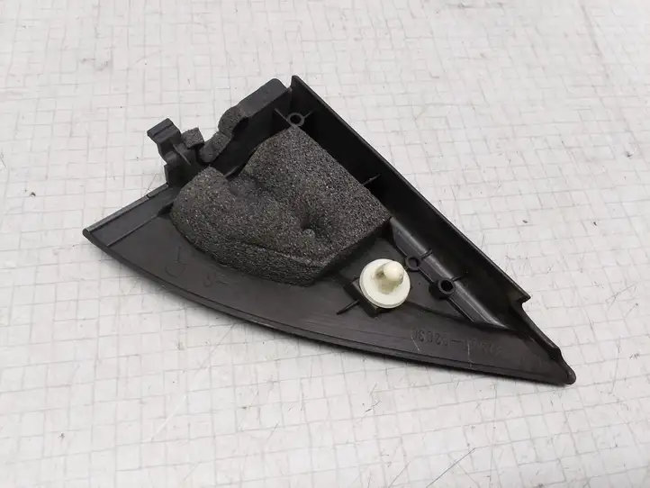 Toyota Yaris Verso (1999 - 2005) 6749152030 Прочая отделка передней двери — фото 2