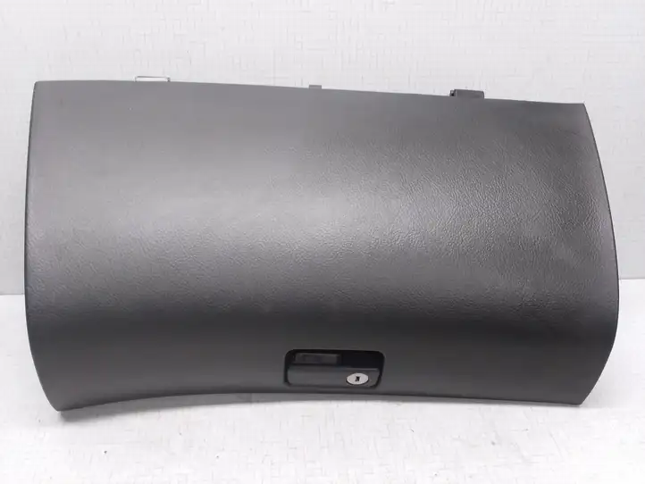 Toyota Avensis T250 (2003 - 2006) 5555005070 Крышка бардачка — фото 1