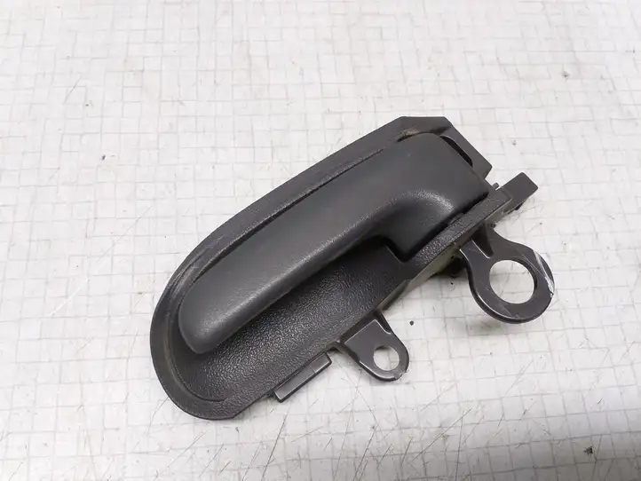 Toyota Yaris Verso (1999 - 2005) Внутренняя ручка двери — фото 1
