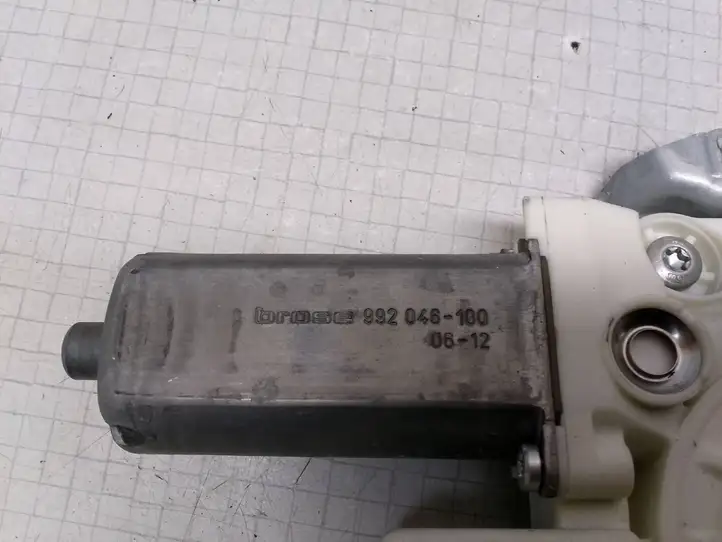 Toyota Corolla E120 E130 (2004 - 2007) 6984002100 Стеклоподъемник передней двери (комплект) — фото 2