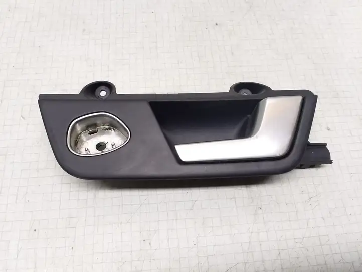 Audi A4 (2000 - 2006)  8E0839020 Внутренняя ручка