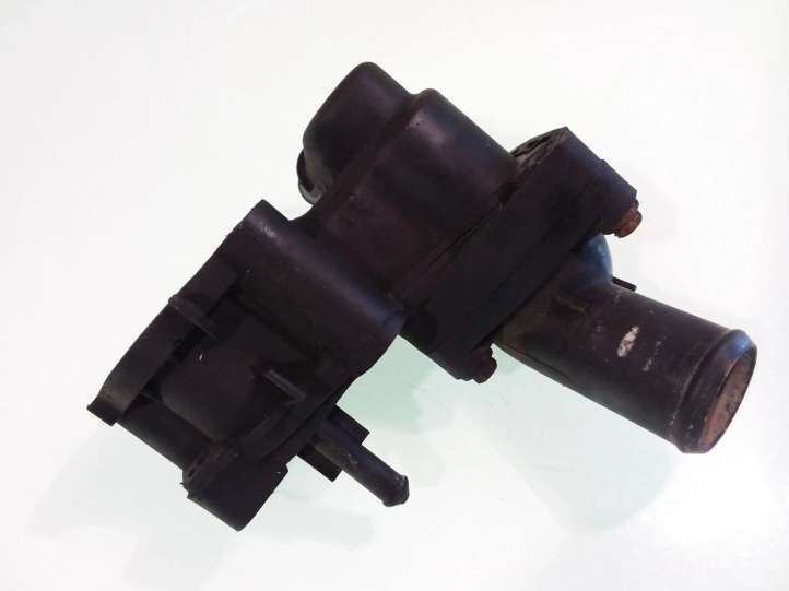 2S4Q8594AB Ford Focus Termostatas/ termostato korpusas