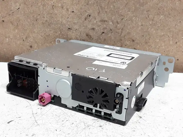 BMW 5 F10 F11 (2009 - 2016) 9257484 Магнитола / мультимедийная система — фото 3