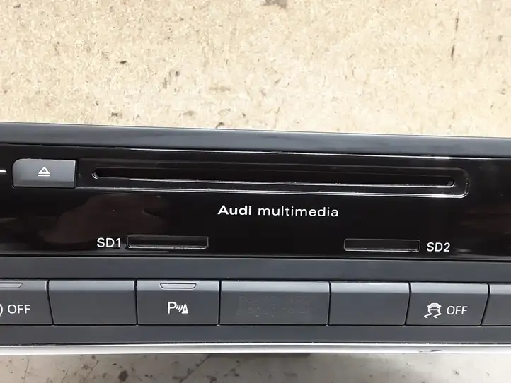 Audi A6 C7 (2011 - 2014) 4G0035182L Магнитола / мультимедийная система — фото 2