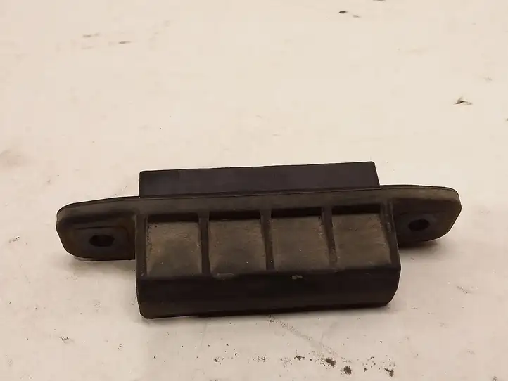 Toyota Yaris (2012 - 2014) 0506B39 Кнопка закрытия крышки багажника — фото 3