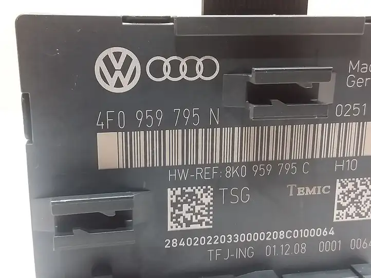 Audi A4 S4 B8 8K (2007 - 2011) 4F0959795N Блок управления дверью — фото 3