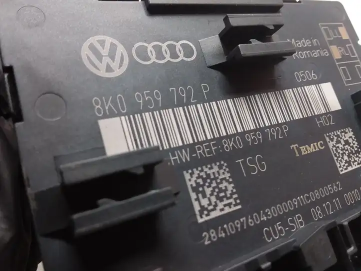 Audi A4 S4 B8 8K (2007 - 2011) 8K0959792P Блок управления дверью — фото 3