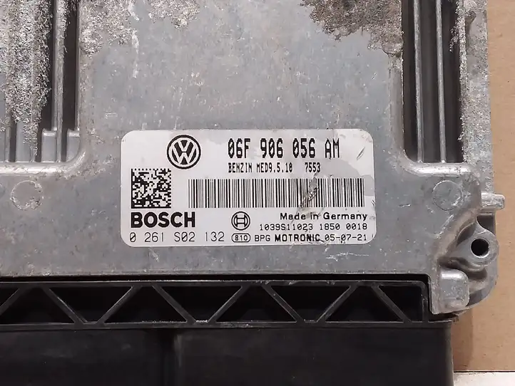 Volkswagen PASSAT B6 (2005 - 2010) 06F906056AM Блок управления двигателем (ЭБУ) — фото 2