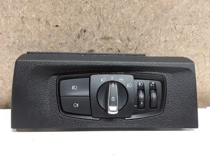 BMW 1 F20 F21 (2011 - 2019) 9265305 Включатель фонарей — фото 1