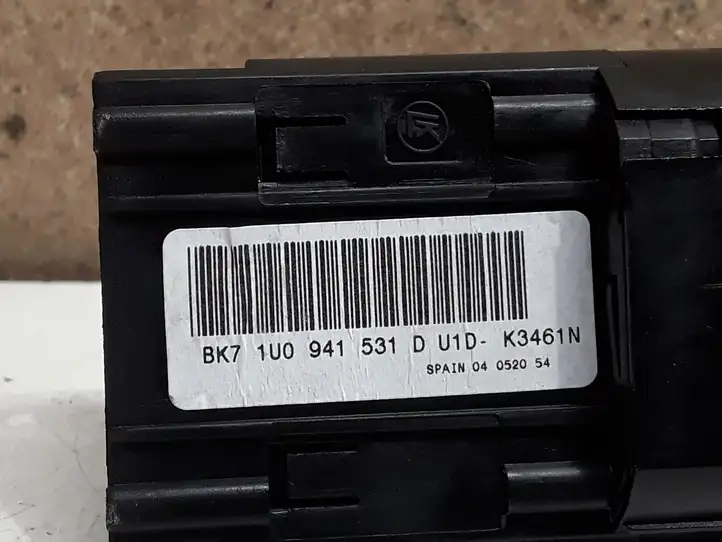Skoda Fabia Mk2 (5J) (2007 - 2014) 1U0941531D Включатель фонарей — фото 3