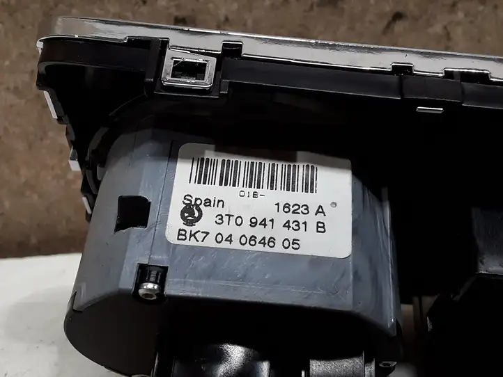 Skoda Superb B6 (3T) (2008 - 2015) 3T0941431B Включатель фонарей — фото 3