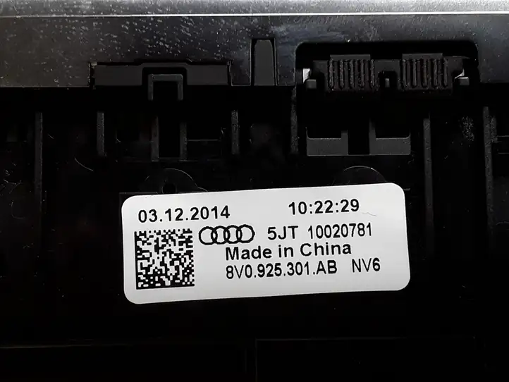 Audi A3/S3 8V (2012 - 2016) 8V0925301AB Другие включатели / ручки/ переключатели — фото 4