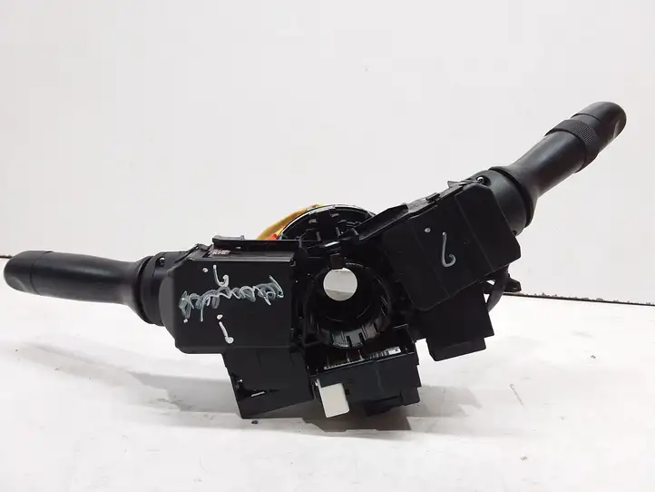 Toyota Yaris (2009 - 2012) 0D05075E324 Контактное кольцо SRS — фото 4