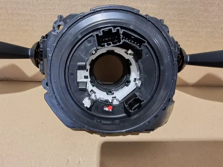 BMW 1 F20 F21 (2011 - 2019) LZ935115102 Контактное кольцо SRS — фото 4