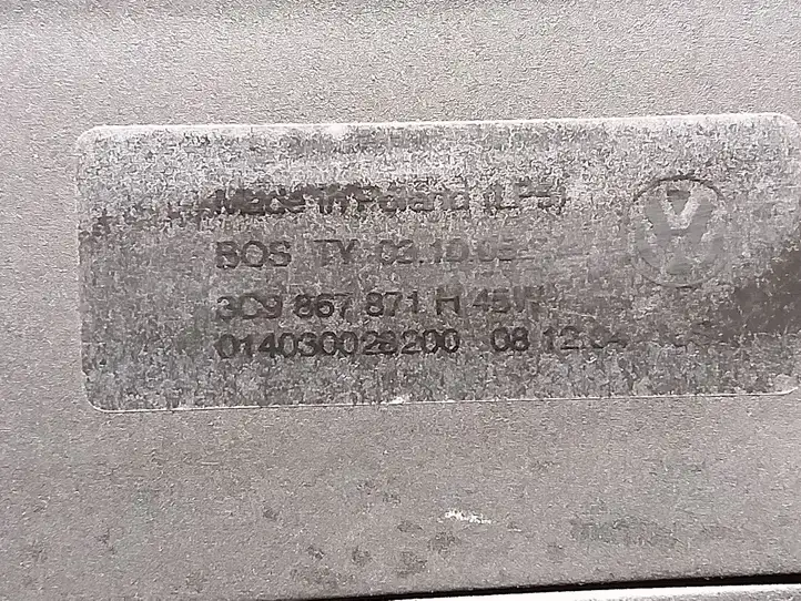 Volkswagen PASSAT B6 (2005 - 2010) 3C9867871H Шторка — фото 2