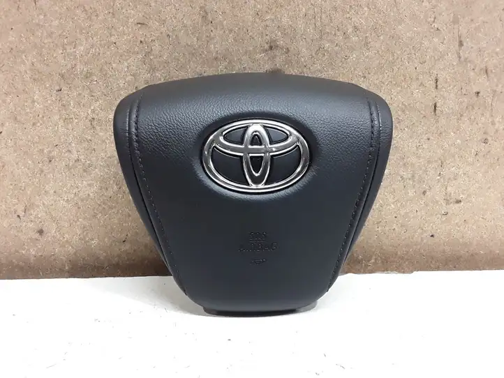 Toyota Avensis T270 (2015 - 2018) 0589P1000183 Подушка безопасности руля — фото 1