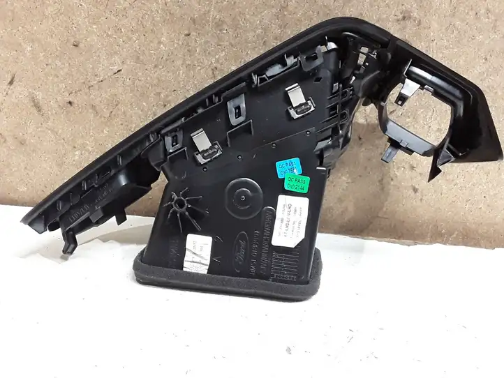 Ford Focus (2011 - 2015) BM51A018B09AK Боковой воздушный дефлектор — фото 2