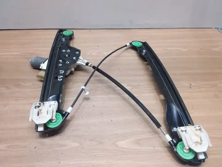 BMW 3 E90 E91 (2005 - 2012)  6927028 Передний комплект электрического механизма для подъема окна