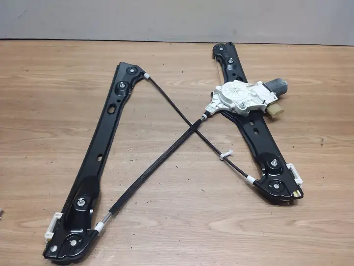 BMW 3 E90 E91 (2005 - 2012)  6927028 Передний комплект электрического механизма для подъема окна