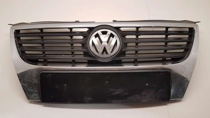 3C0853651 Volkswagen PASSAT B6 Grotelės priekinės