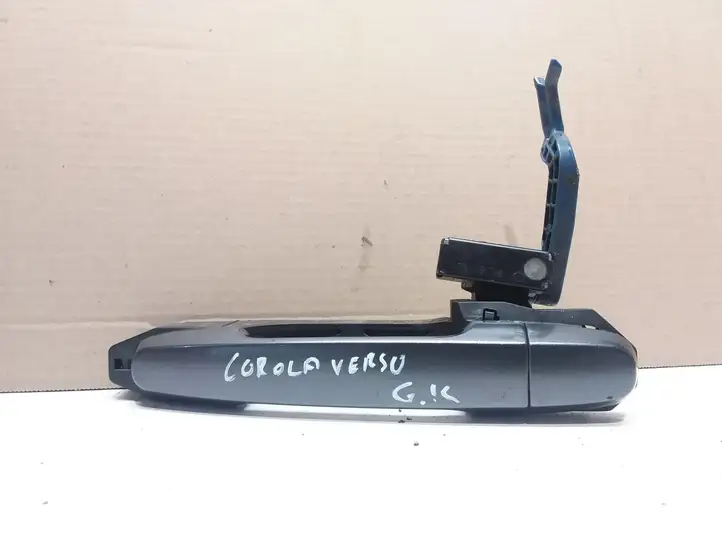 Toyota Corolla Verso AR10 (2004 - 2009) Наружная ручка задней двери — фото 1