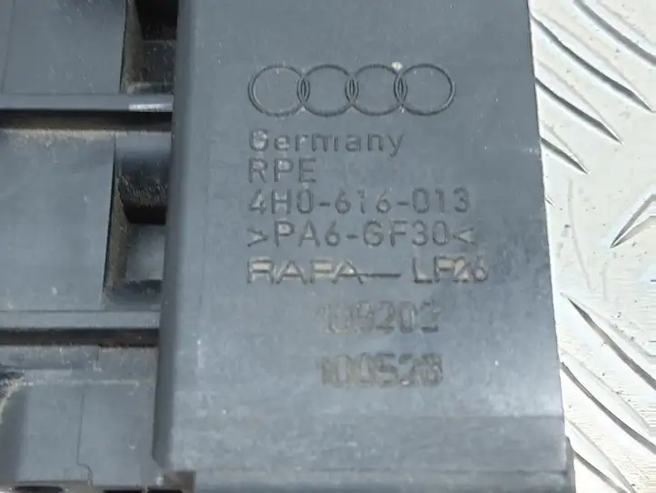 Audi A8 S8 D4 4H (2010 - 2014) 4HD616013 Блок клапанов пневмоподвески — фото 3