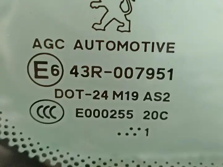 Peugeot 5008 (2009 - 2013) 43R007951 Заднее боковое стекло — фото 2