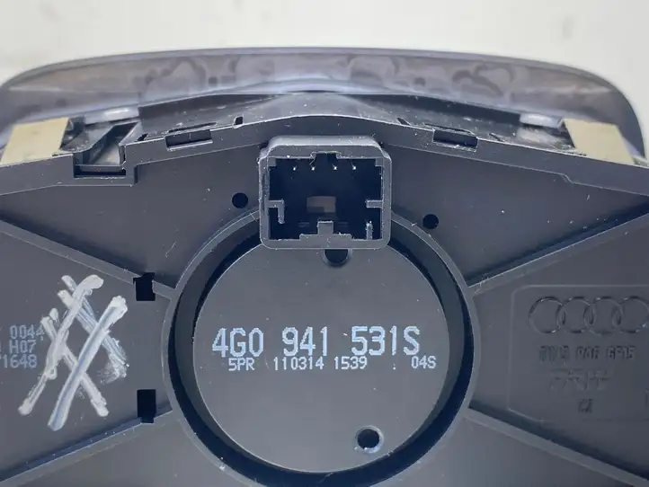 Audi RS7 C7 (2014 - 2018) 4G0941531S Включатель фонарей — фото 3